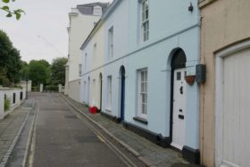 2 bedroom Terraced t...